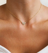 Gargantilla de mariposa de cristal