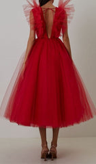 Vestido midi de red con escote en V en color caoba