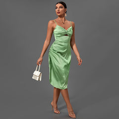 Vestido midi ajustado sin mangas con tirantes y aberturas