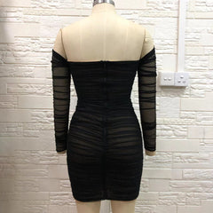 Schulterfreies, langärmliges, figurbetontes Minikleid aus Netzstoff H01242