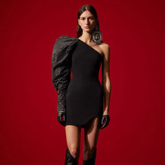 Vestido mini de vendaje asimétrico de manga larga con un solo hombro HB7894