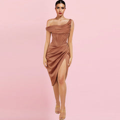 Asymmetrisches Midi-Bodycon-Kleid mit einer Schulter und kurzen Ärmeln HI1209