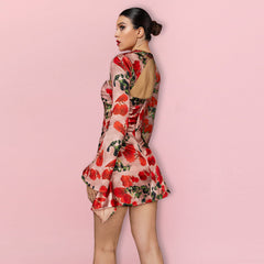 Vestido mini ajustado con cuello alto y mangas largas con aberturas HI1301