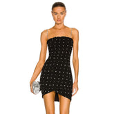 Ärmelloses Mini-Bandagekleid mit Riemchen und Kette