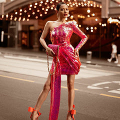 Vestido mini ajustado con lentejuelas, manga larga y un solo hombro HL9015