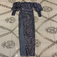 Schulterfreies, langärmliges, figurbetontes Maxikleid mit Schlitz HT2596