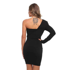 Vestido mini ajustado asimétrico de manga larga con un solo hombro HT2610