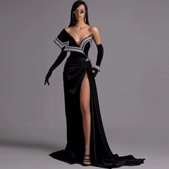 Vestido maxi ajustado con cuentas, sin mangas y un solo hombro HT2622