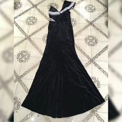 Vestido maxi ajustado con cuentas, sin mangas y un solo hombro HT2622