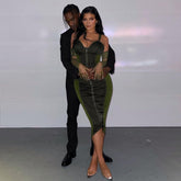 Vestido midi ajustado sin mangas con tirantes y empalme HT2693