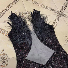 Vestido maxi ajustado con lentejuelas, sin mangas y cuello en V HT2695