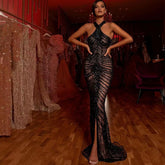 Vestido maxi ajustado con lentejuelas, sin mangas y cuello en V HT2746