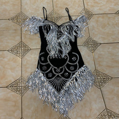 Vestido mini ajustado con borlas, sin mangas y tirantes HT2752