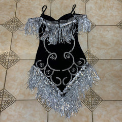 Vestido mini ajustado con borlas, sin mangas y tirantes HT2752