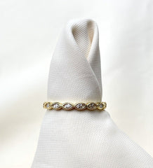 Anillo de cristal apilado dorado