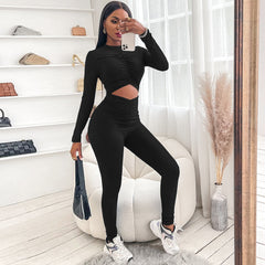 Mono ajustado al ombligo