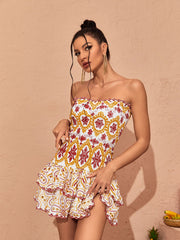 Trägerloses Minikleid mit Rüschen