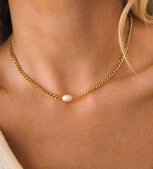 Lilly Choker