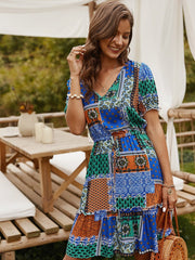 Contrasting color dress