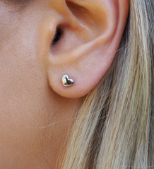 Mini pendientes de corazón de plata