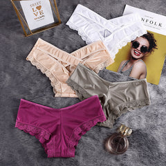 Conjunto de 4 bragas de encaje floral