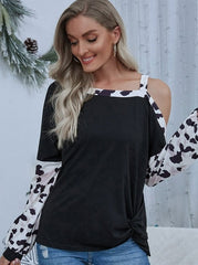 Top con hombros descubiertos y estampado de leopardo