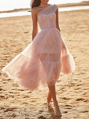 Slim sleeveless evening dress