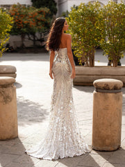 Abendkleid mit schmalem Oberteil