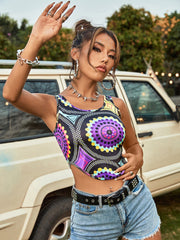 Top corto ajustado sin mangas con cuello redondo