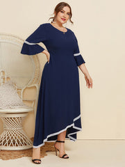 Spitzenbesticktes Rundhalskleid mit mittellangen Ärmeln, einfarbig, locker