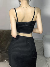 Camiseta sin mangas ajustada de estilo urbano con tirantes y espalda descubierta