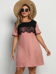 Vestido informal de cuello redondo con panel en contraste