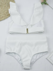 Traje de baño bikini con volantes metálicos