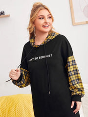 Sportliches Freizeitpulloverkleid mit Karomuster