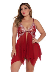 Plus Pyjama mit Blumenstickerei und Spitzenschlitz