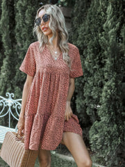 Elegantes Pendlerkleid mit kurzen Ärmeln