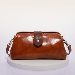 Bolso pequeño con clip de médico retro