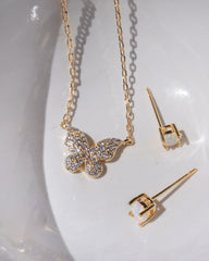 Gargantilla de mariposa de cristal