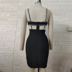 Ärmelloses Mini-Bandagekleid mit Riemchen und Drill-Kette PH01224