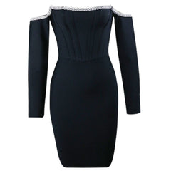 Vestido mini de vendaje con cadena y mangas largas y hombros descubiertos PZC1013