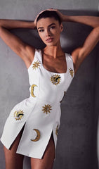 Minivestido de cuero Slipt en blanco