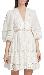 Midikleid mit V-Ausschnitt und Knöpfen in Weiß