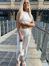 Unterhemd mit schmalen Beinen und Sport- und Freizeithosen, zweiteiliges Set