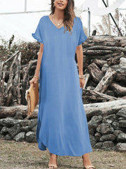 Kurzärmliges Maxikleid mit Seitenschlitz