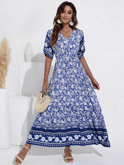 Vestido de talle alto con vuelo y estampado de moda con cuello en V