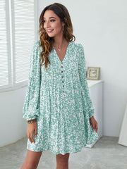 Vestido holgado informal con escote en V y estampado floral