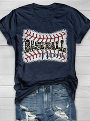 Kurzärmliges T-Shirt mit Leoparden-Baseball-Mom-Print