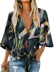 Lockeres Oberteil mit V-Ausschnitt, langen Ärmeln und Knopfleiste