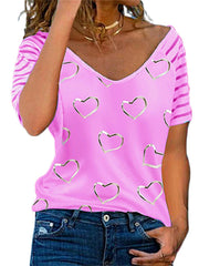 Camiseta de manga corta con cuello redondo y estampado de corazón