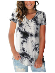 Camiseta urbana informal holgada con cuello en V y estampado tie-dye para mujer